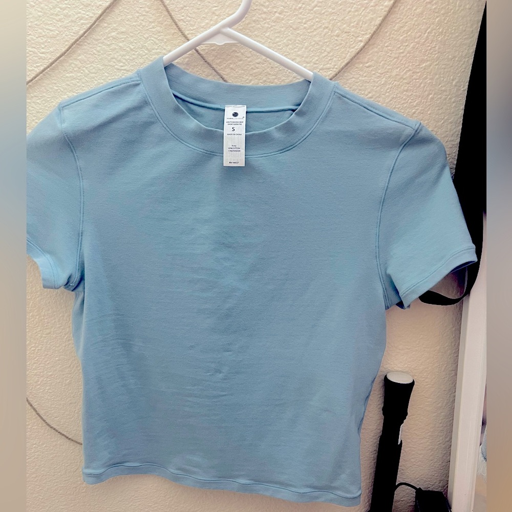 Melissa airlite crop tee